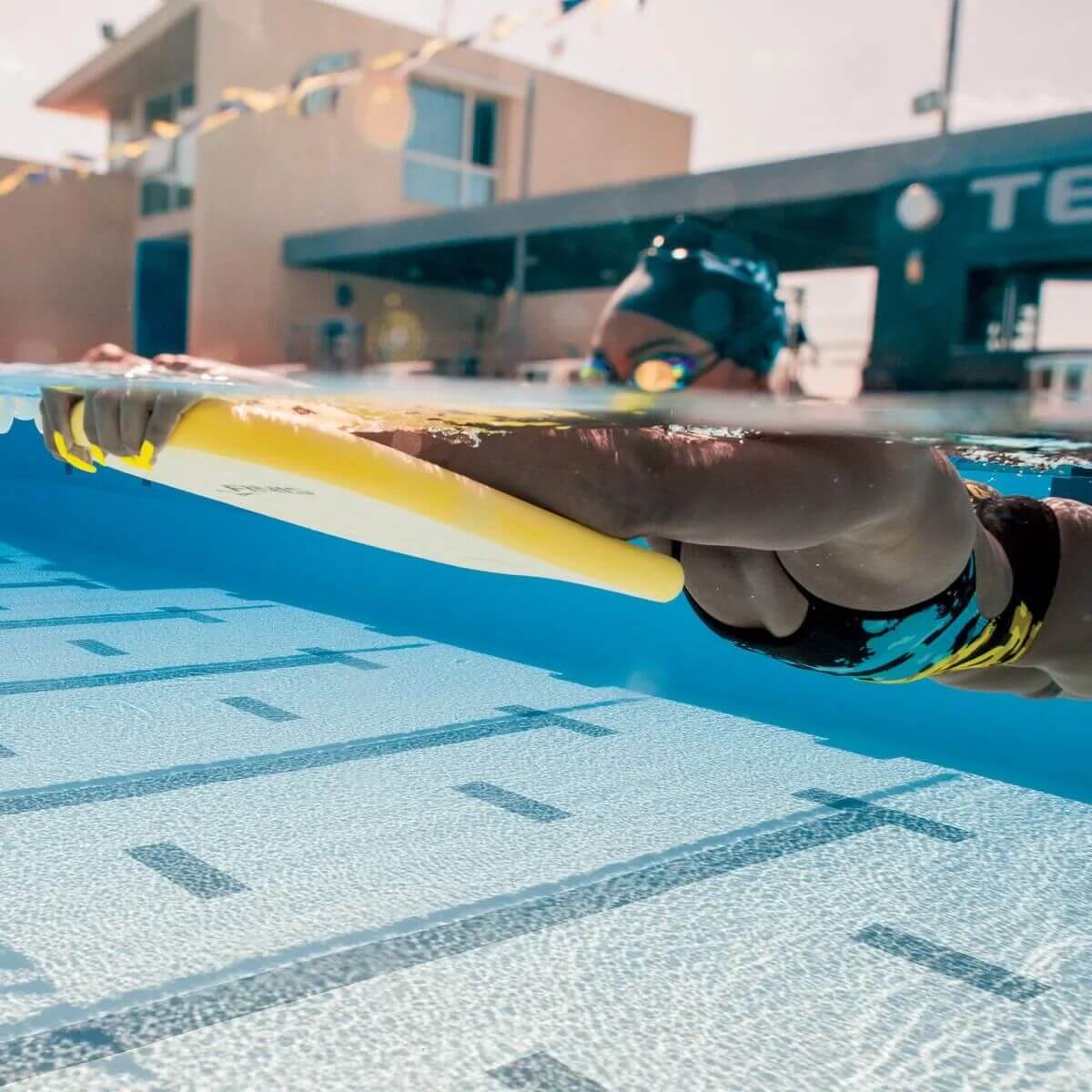 Finis Foam Swimming Kickboard - Image 4