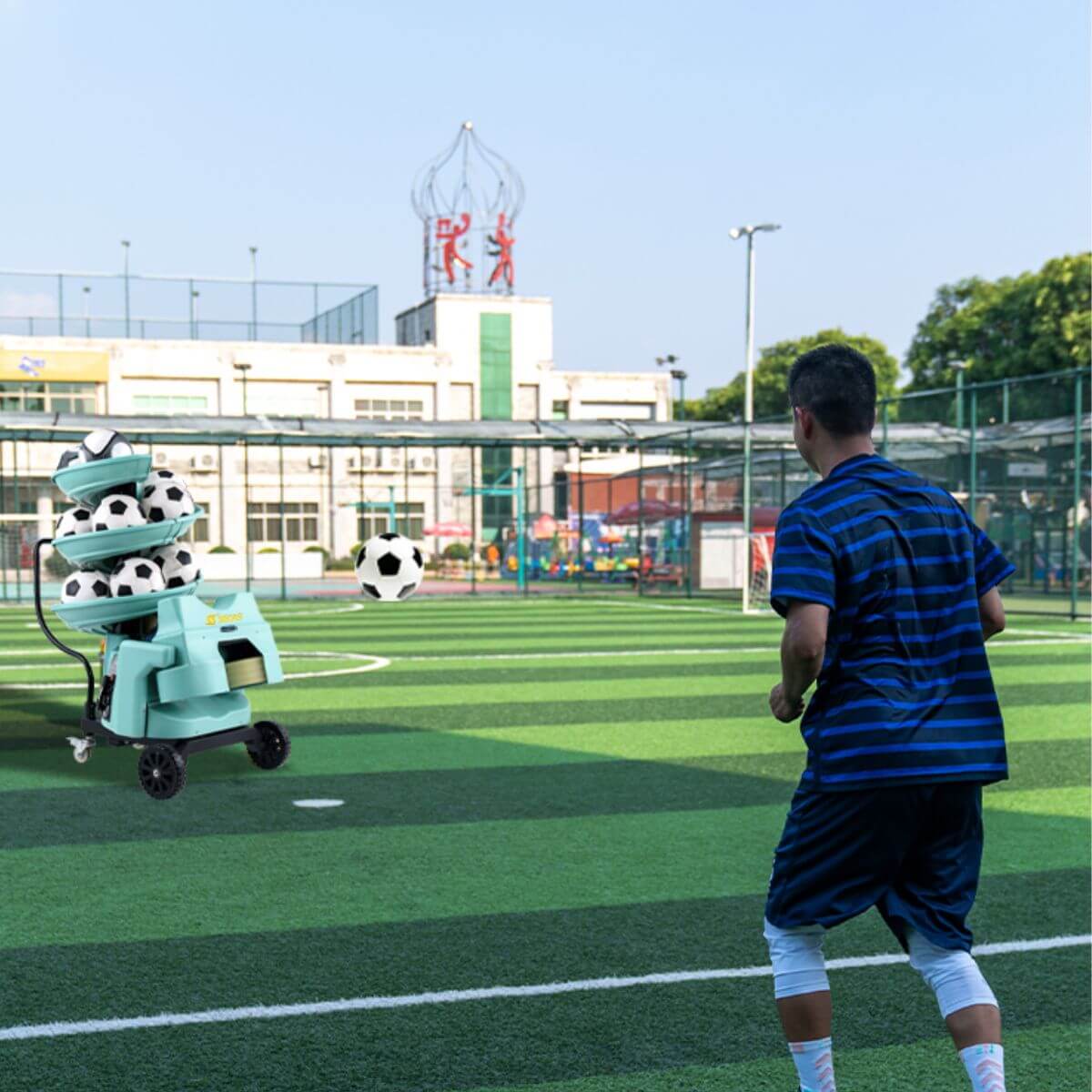 Siboasi F6526 Football Training Machine - Image 6